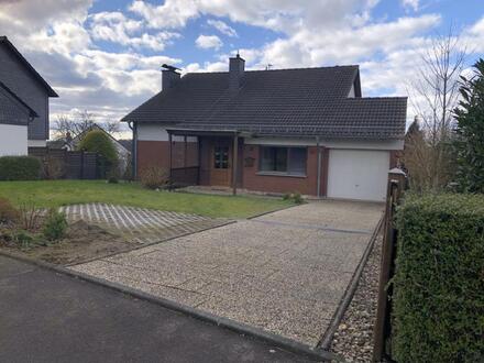 Freistehendes Einfamilienhaus mit tollem Ausblick ins Bergische-Land auf Erbbaugrundstück