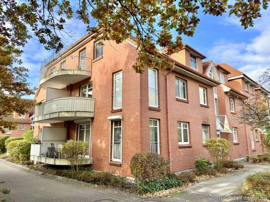 Wohnen auf zwei Ebenen - Moderne 3 Raum- Wohnung mit großer Loggia und TG-Stellplatz