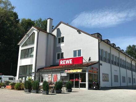 REWE-Markt im Speckgürtel von München