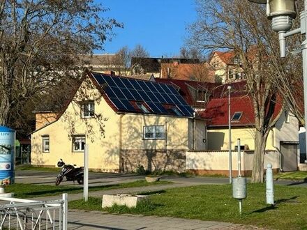 Wohnhaus in erster Reihe am Süßen See!