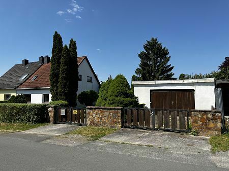 Leipzig-Mockau: DHH in gefragter Siedlungslage mit ca. 1.035 m² Grdstk. !!!