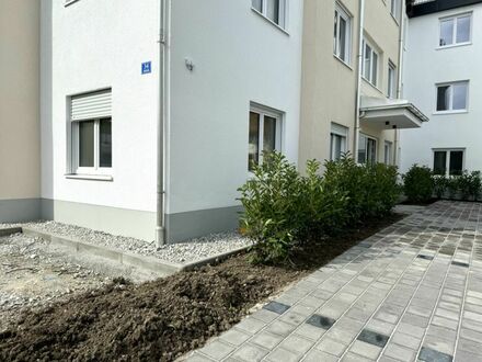 *** Letzte Gelegenheit *** Schöne 3-Zi.-Wohnung mit Garten und großer Süd-Terrasse ***