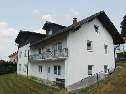 Großes Wohnhaus bei Gotteszell, mit drei Wohnbereichen sucht neue Eigentümer - Haus Zachenberg