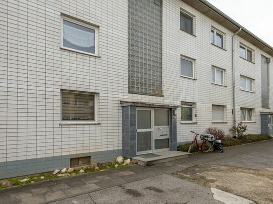 Köln - Porz Grengel: Dachgeschosswohnung mit Außenstellplatz