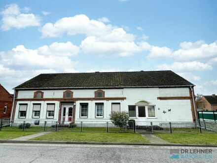 Geräumiges EFH mit schöner ELW und großem Gartenbereich in Dambeck