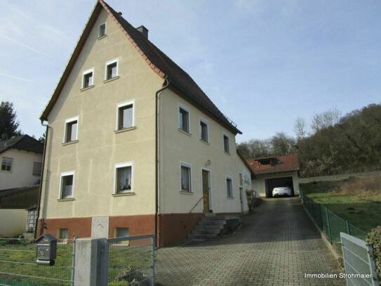 Einfamilienhaus mit Einliegerwohnung und Nebengebäude