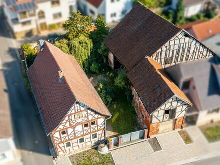 Charme, Potenzial und ausreichend Platz - ehemaliges Bauernhaus in Aubstadt