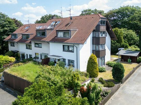 Reihenendhaus, ca. 188 m², mit Einliegerwohnung, Garten, Garage und Stellplatz in Essen-Heidhausen