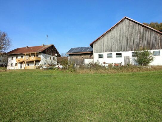 Landwirtschaftliches Anwesen mit ca. 17 ha Wiesen-, Acker- und Waldflächen bei Außernzell