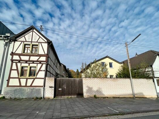 Unikat! Verwirklichen Sie Ihren Traum! Niedrigenergiehaus trifft Fachwerkhaus mit Nebengebäuden!