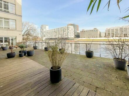 WOHNEN DIREKT AN DER SPREE MIT WASSERBLICK 
IN DENKMALGESCHÜTZTEM LOFTGEBÄUDE