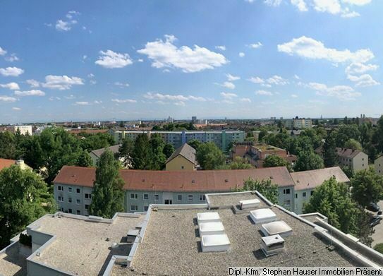 Alpenblick+Erstbezug nach Sanierung: sonnige 3-Zi-Whg. am Westpark mit Südbalkon