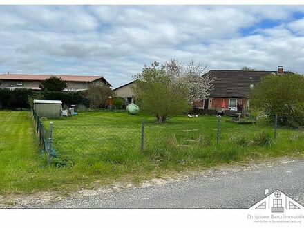 Baugrundstück in ruhiger Ortslage von Neuburg - für Einfamilien- oder Doppelhaus geeignet