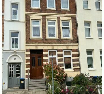 Provisionsfrei für Käufer - Stadthaus mit Carport in Wismarer Altstadt zu verkaufen