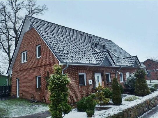 Gepflegtes modernes Doppelhaus in Oldendorf