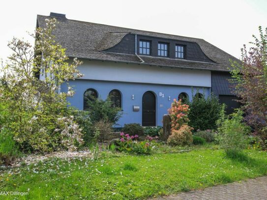 Dillingen-Diefflen: Villa mit 7 Zimmern, exkl. Ausstattung und tollem Garten in gepflegter Umgebung
