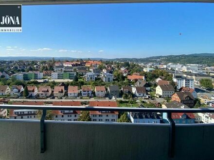 Sofort beziehbar!
Schön geschnittene 4-Zimmer-Wohnung mit Weitblick über Kulmbach