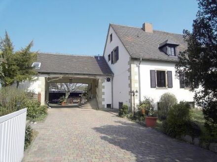 Repräsentatives, großzügiges 1 Familienhaus mit Nebengebäude