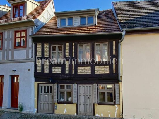 IM HERZEN DER ALTSTADT SPANDAU - liebevoll saniertes Fachwerkhaus mit Garten