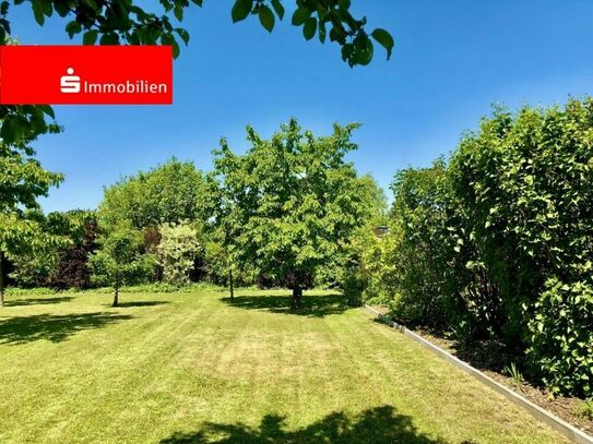 Ihr Ruhepol vor den Toren der Landeshauptstadt Erfurt. Gepflegter Eigentumsgarten mit Bungalow.