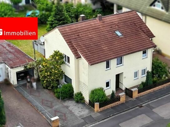 Viel Platz für die ganze Familie: großzügiges Zweifamilienhaus in Bestlage von Großkrotzenburg