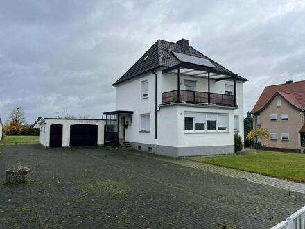 Wohnhaus mit Garage im Herzen von Heringen