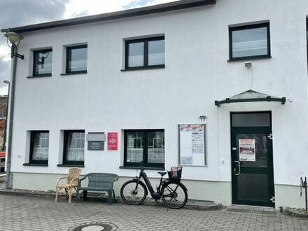 Büroflächen in zentraler Lage mit Parkplätzen