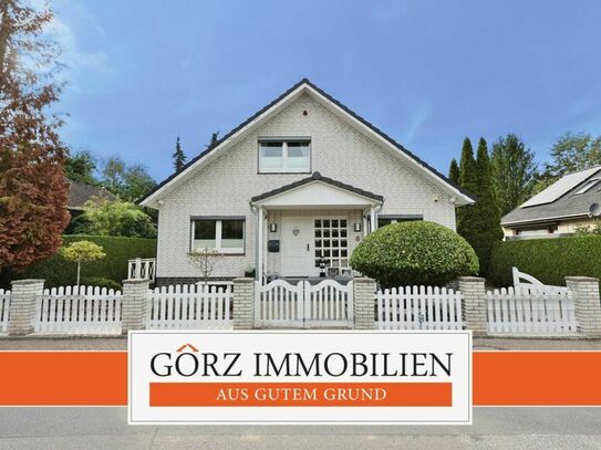 Courtagefrei! - Großzügiges Einfamilienhaus mit Vollkeller in ruhiger Lage von Bönningstedt!
