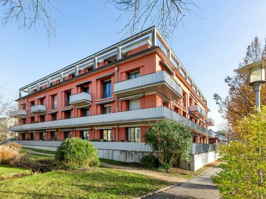 Komfortables Leben: Große Wohnung mit Terrasse in Seniorenresidenz