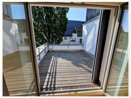 Sonnige Dachterrasse, perfekte Lage! 2-Zi-Wohnung mit Dachterrasse in saniertem MFH, ruhig Nähe Bahnhof in Markt Schwab…