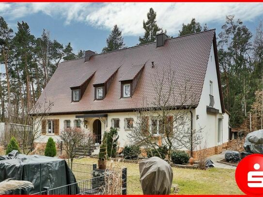 Haus im Haus! Vielseitige Möglichkeiten in Schwabach-Schwarzach mit rießigem Grundstück und Waldfläche!