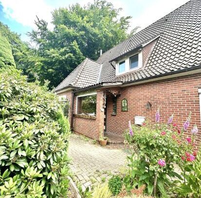 Großes Traumhaus mit Seeblick, Wintergarten und Kamin in Lamstedt.