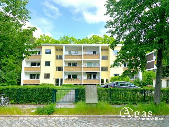 Bezugsfreie 3-Zi.-Wohnung mit Balkon, in exklusiver Lage am Schweizerhofpark in Berlin-Zehlendorf