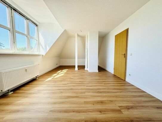 hochwertige 2 Raum Dachgeschoss-Wohnung +++TOP+++ in attraktiver Lage in Dessau
