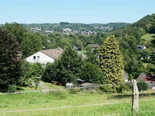 Herrlich in der Natur gelegen: 972 m² Baugrundstück mit Blick auf Morsbach