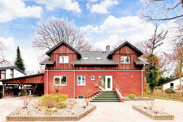 Ihr neues Zuhause mit Traumgrundstück in bester Lage von Adendorf !