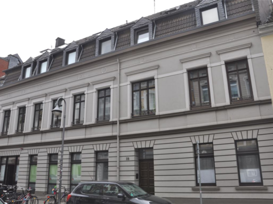 Provisionsfrei! Neuss-Stadtgartennähe: Charmante, vermietete Dachgeschosswohnung mit TG-Stellplatz