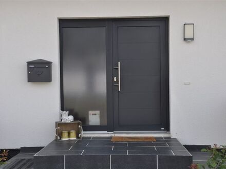 Nettersheim: Freistehendes, neuwertiges Einfamilienhaus in attraktiver kinderfreundlicher Lage!