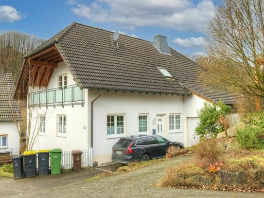 Vermietetes und großzügiges Wohnhaus mit Einliegerwohnung in ruhiger Wohnlage von Windeck-Dreisel!