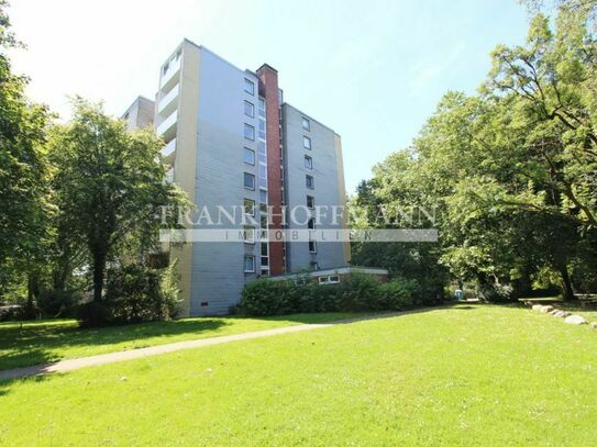 Vollständig renovierte 2-Zimmer-Wohnung mit Balkon in Hamburg-Eidelstedt