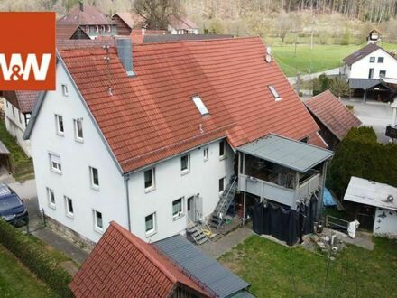 Wohnhaus/Bauernhaus in idyllischer Ortskernlage