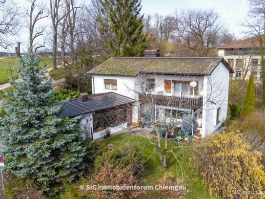 Bevorzugte Bestlage am "Guntramshügel", 
Nähe Klinikum! 1.000 m² Grund, bebaut mit Einfamilienhaus