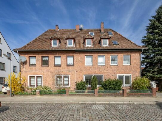Renovierte Erdgeschosswohnung mit Keller, Garage und Terrasse in Bremen-Blumenthal