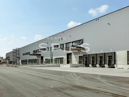 Sofort verfügbar: Logistikflächen im Industriehafen im Stadtgebiet Bremen - trimodal angebunden