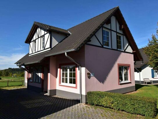 Schönes Ferienhaus am Golfplatz in Cochem. (1566)