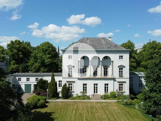 bürosuche.de: Altbauvilla direkt an der Elbe mit Blick in den Garten, in Hamburg-Altona.