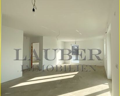 *** Erstbezug ! Moderne 4-Zi.-OG.-Whg. mit Balkon in 3-FH