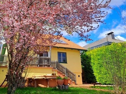 Gemütliches Landhaus 6 Zimmer - sonnige Ruhelage inkl. Fernsicht auf 871 m² Grund!