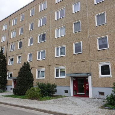 geräumige 4-Raum-Wohnung in ruhiger Lage-Sonderkonditionen möglich