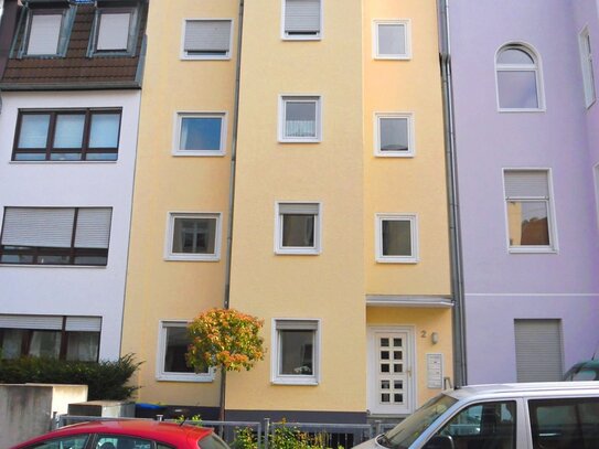 3 Zimmer Wohnung mit großem Balkon Unikliniken Nähe in Lindenthal, Köln